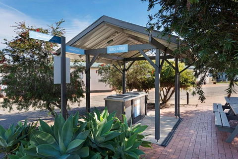 Discovery Parks Forster - Accommodation Australia 1