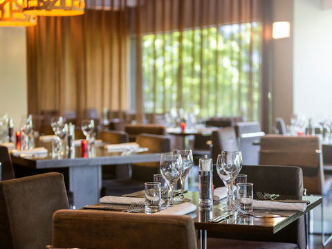 Novotel Canberra - Accommodation Australia 1
