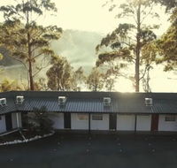 The Fox  Hounds Inn - Local Tourism