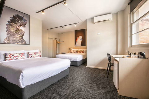 Nightcap at The Charles Hotel - Australia Shopping 2