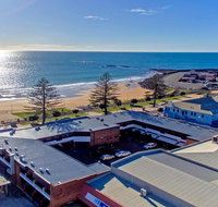 Beachfront Voyager Motor Inn - Australia Shopping
