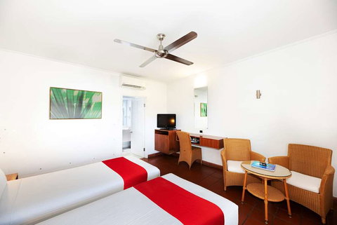 Ramada By Wyndham Cairns City Centre - Local Tourism 2