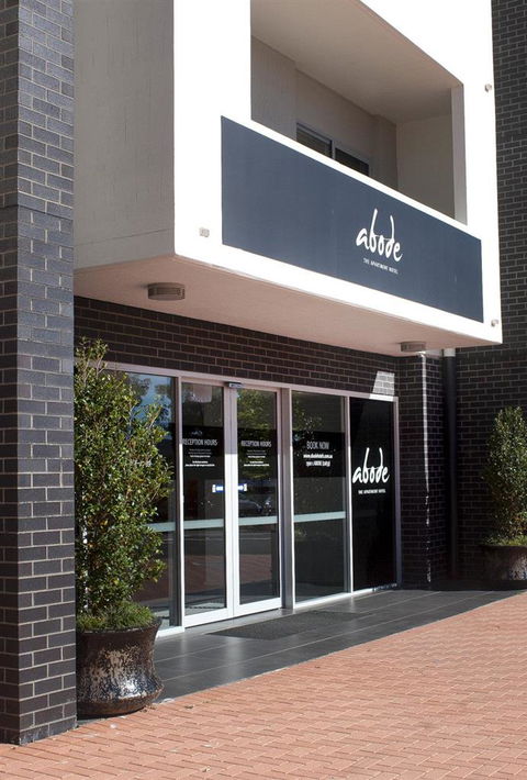 Abode Tuggeranong - Bed n Breakfasts 0