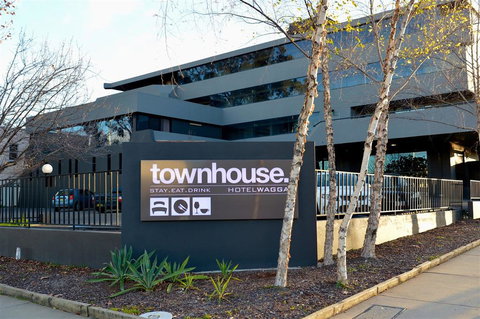 Townhouse Hotel, Wagga - Australia Shopping 0