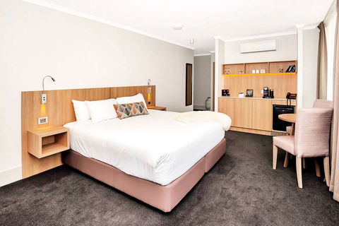 Clarion Hotel Townsville - Local Tourism 1