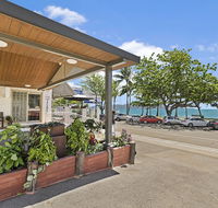 Beach House Motel - Local Tourism