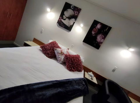 Ayr Traveller's Motel - Local Tourism 7
