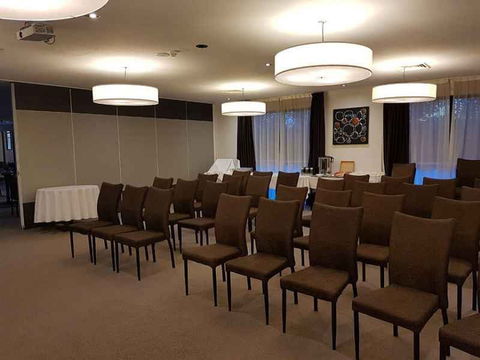 Bairnsdale International - Accommodation Australia 8