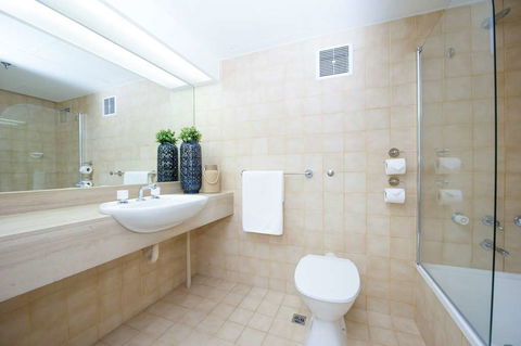 Best Western Plus Hotel Lord Forrest - Local Tourism 4