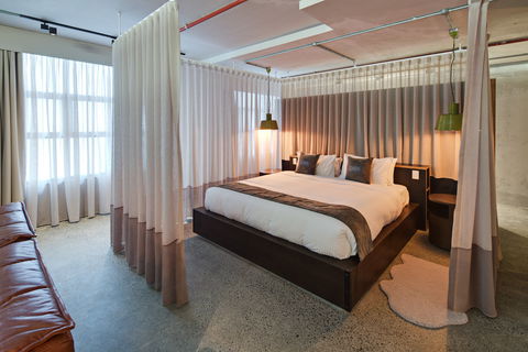 Zara Tower Serviced Apartments - Accommodation Australia 5