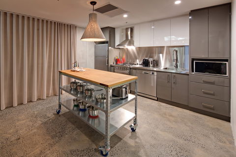 Zara Tower Serviced Apartments - Accommodation Australia 9