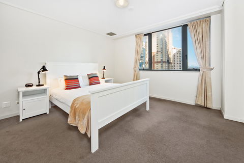 Astra Sydney CBD Pitt Street - Local Tourism 4