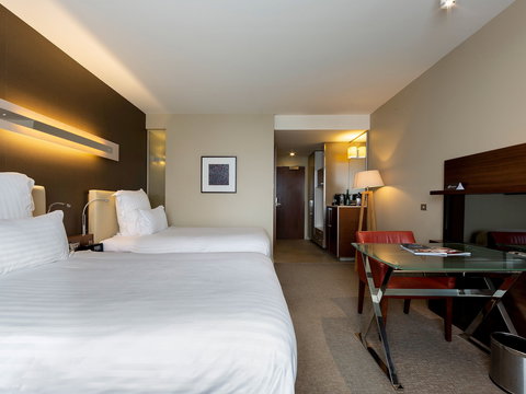 Pullman Hotel at Sydney Olympic Park - Local Tourism 7