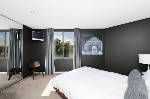 Astra Apartments The Griffin - Accommodation Australia 6
