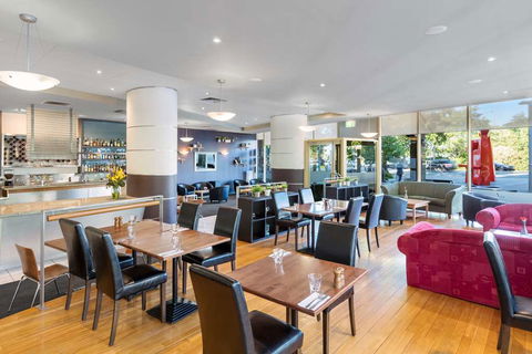 Nesuto Canberra Apartment Hotel - Australia Shopping 8