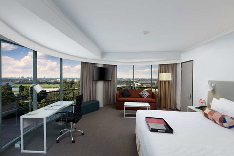 Rydges Parramatta - Local Tourism 13