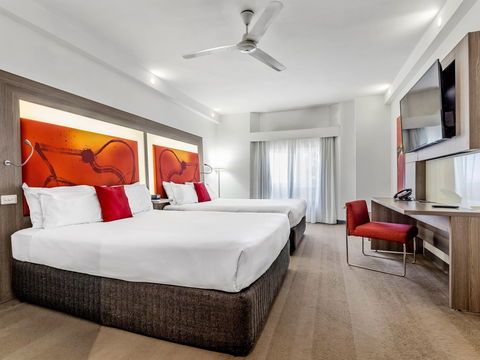 Novotel Darwin Atrium - Australia Shopping 7