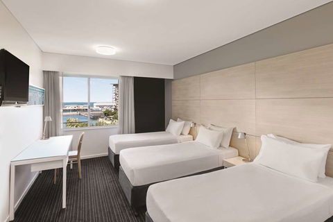 Vibe Hotel Darwin Waterfront - Australia Shopping 6