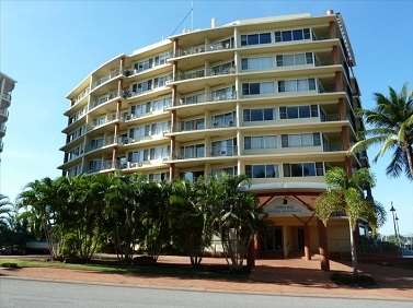 Cullen Bay Resorts - Australia Shopping 8