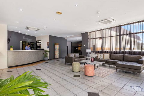 Hotel Frontier Darwin - Australia Shopping 1