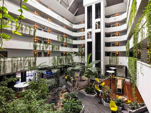 Novotel Darwin Atrium - Australia Shopping 0