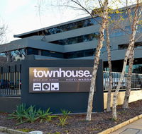 Townhouse Hotel Wagga - Bed n Breakfasts