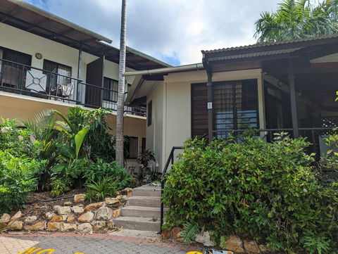 Palms City Resort - Local Tourism 0