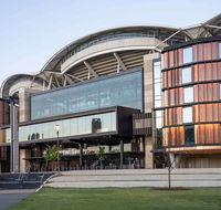 Oval Hotel - Local Tourism