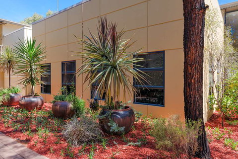 Rydges Kalgoorlie Resort & Spa - Local Tourism 2