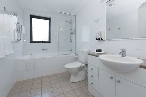 Leisure Inn Spires - Local Tourism 1