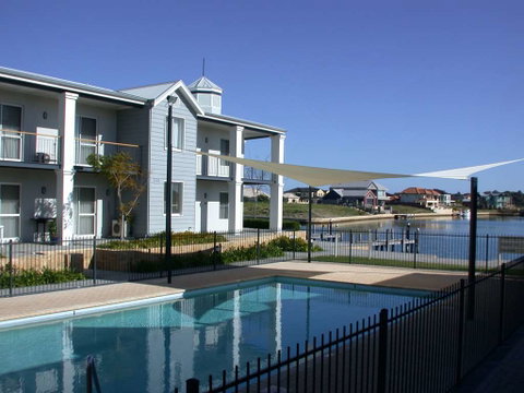C Mandurah Resort & Serviced Apartments - Local Tourism 1