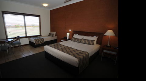 Gidgee Inn - Australia Shopping 4