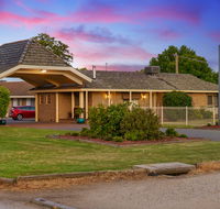 Stagecoach Motel - Local Tourism