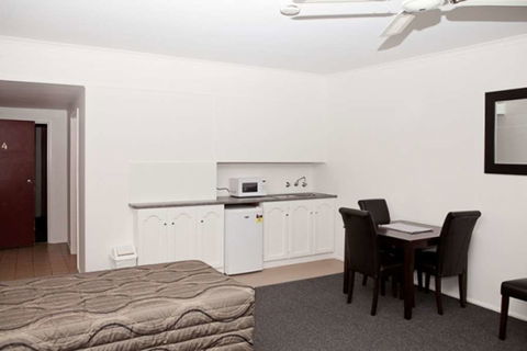 Comfort Inn & Suites Riverland - Accommodation Australia 6