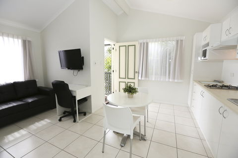 Barney Beach Accommodation Centre - Local Tourism 3