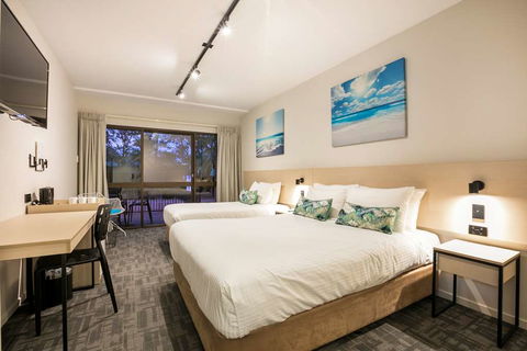 Kawana Waters Hotel By NightCap - Accommodation Australia 2