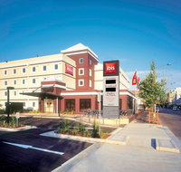 Ibis Newcastle - Accommodation Australia