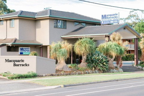 Macquarie Barracks Inn - Australia Shopping 0
