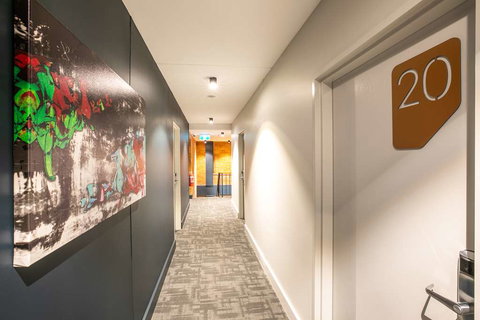 Chardons Corner Hotel - Local Tourism 0