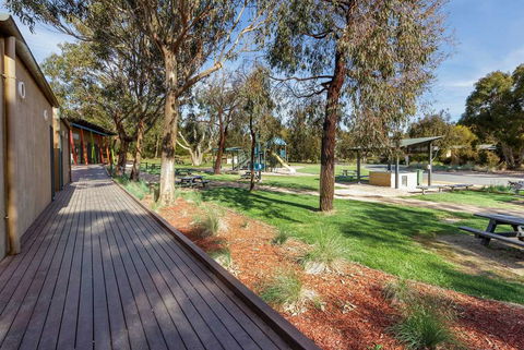 Ramada Resort Phillip Island - Local Tourism 1