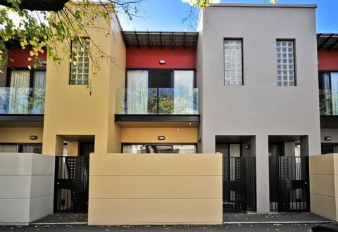 RNR Apartments, Adelaide - Accommodation Australia 0