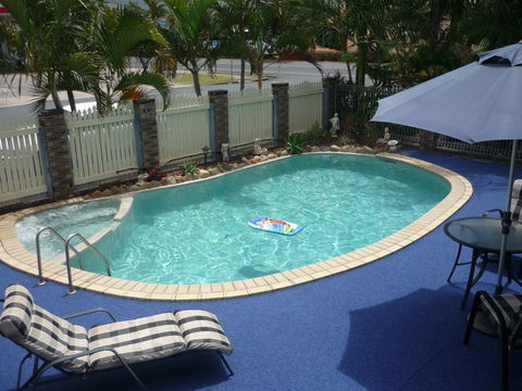 Lantern Motor Inn - Accommodation Australia 2