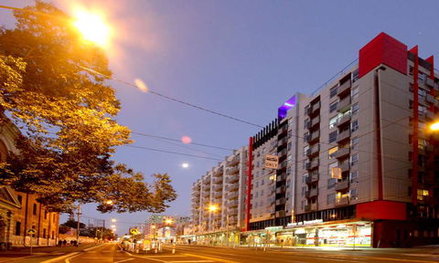 Arrow On Swanston - Bed n Breakfasts 1
