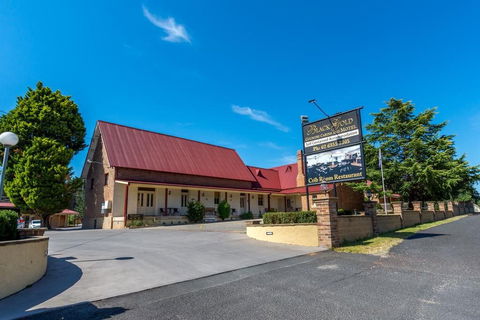 Black Gold Country Cabins and Motel - Accommodation Australia 1