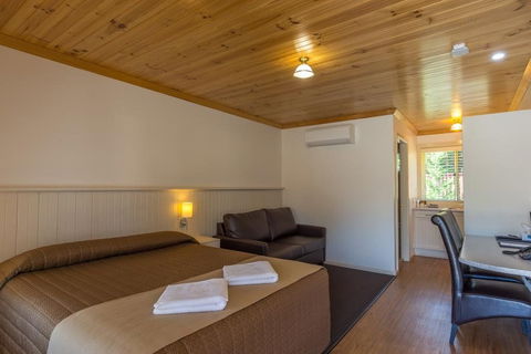 Black Gold Country Cabins and Motel - Accommodation Australia 4