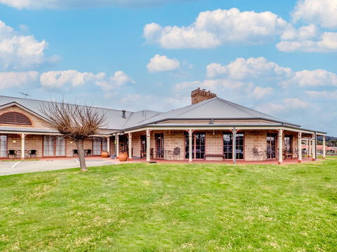 The Bowen Inn Motel - Accommodation Australia 0