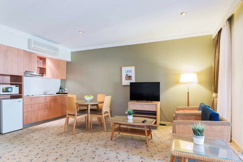 Rydges Kalgoorlie Resort & Spa - Local Tourism 15