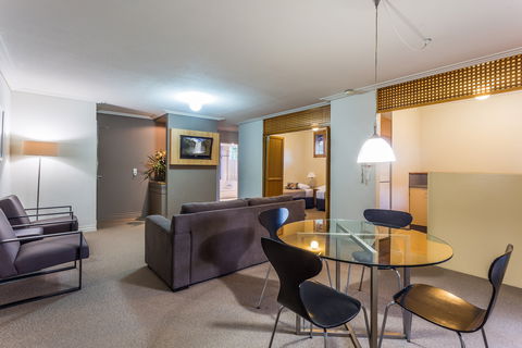 The Airport International Motel - Accommodation Australia 6