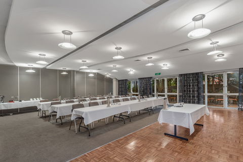 The Airport International Motel - Accommodation Australia 14