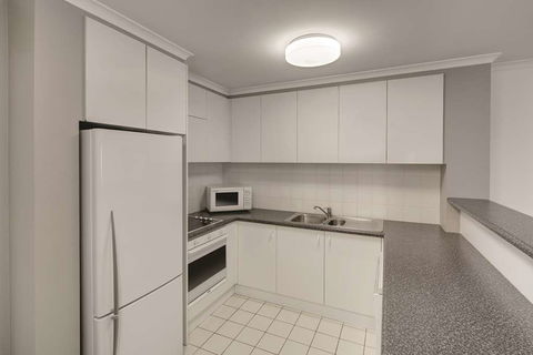 Adina Serviced Apartments James Court - Local Tourism 7